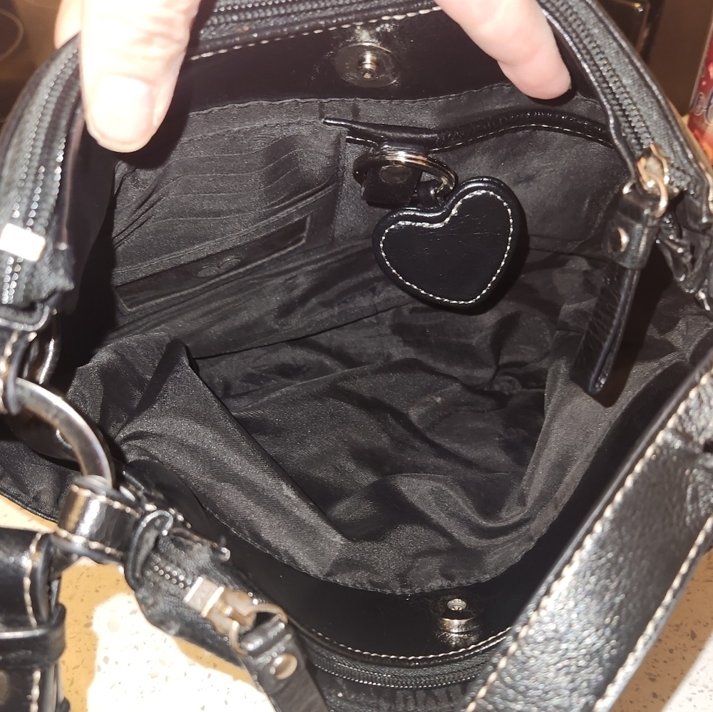 Giani Bernini Stitched Black Leather Bag Excellent Condition! - Picture 9 of 16